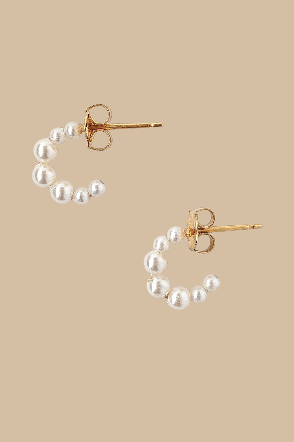 Holly Hoop Earrings in Cream Pearl
