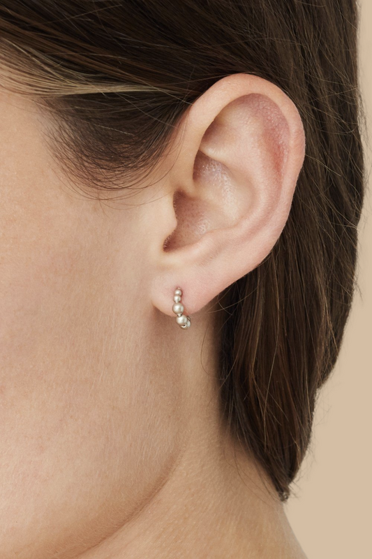 Holly Hoop Earrings in Platinum Pearl